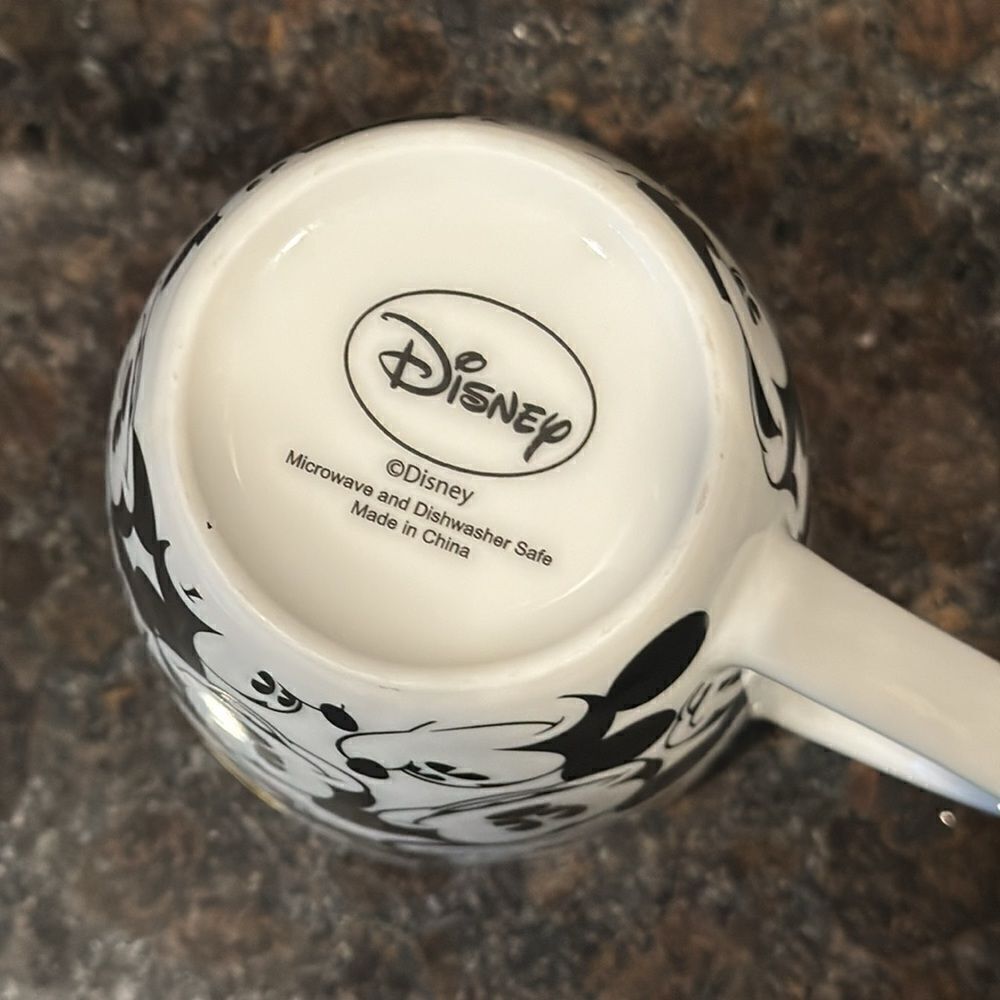 Disney all over mickey mugs - Picture 3 of 4
